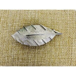 Vintage TRIFARI Brooch Silver Tone Leaf Brushed Signed 2 1/4"‎